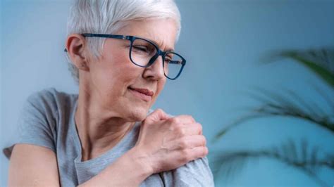 Frozen Shoulder And Menopause Link And How To Treat