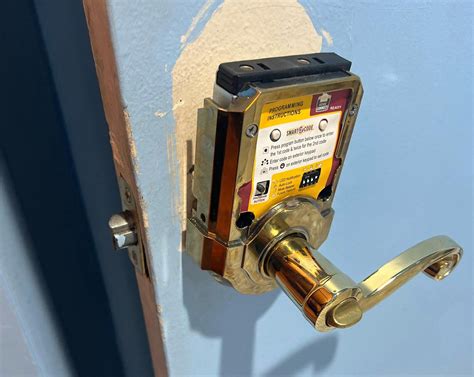 How To Remove Yale Door Lock? Easy Steps