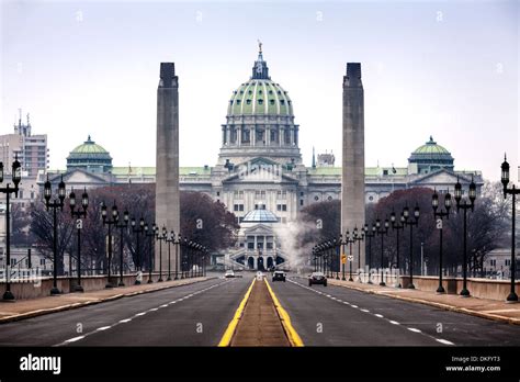 State Capitol Building Building Hi Res Stock Photography And Images Alamy