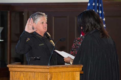 Terri Brown Sworn In As First Female Fsu Chief Of Police Florida