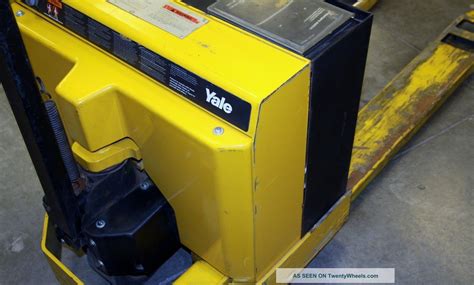 Yale Model Mpb040acn24c2748 Electric Pallet Jack New Battery Amp Fresh