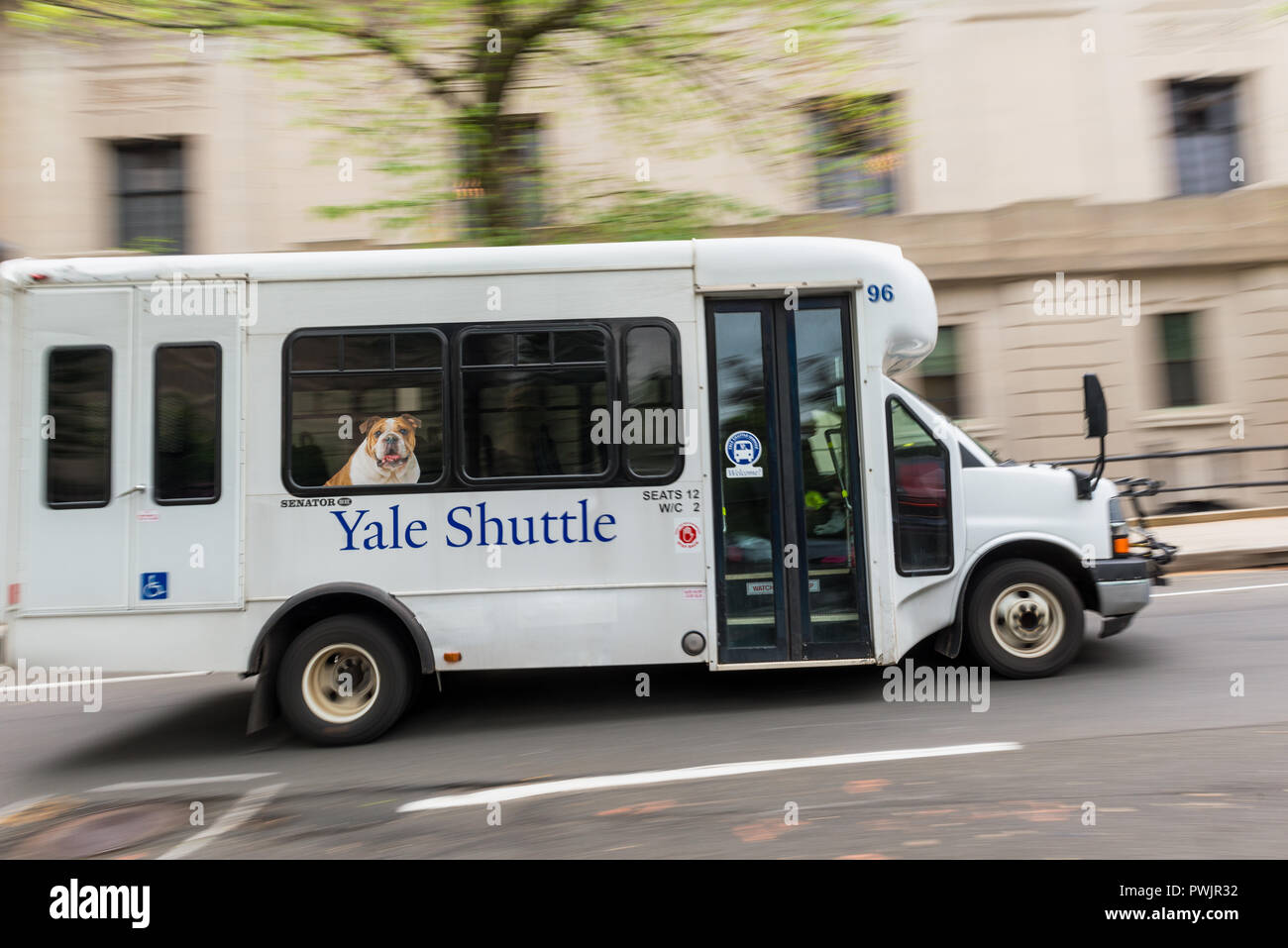 Yale Shuttle Bus In Motion In New Haven Ct Usa Yale Is A Private Ivy